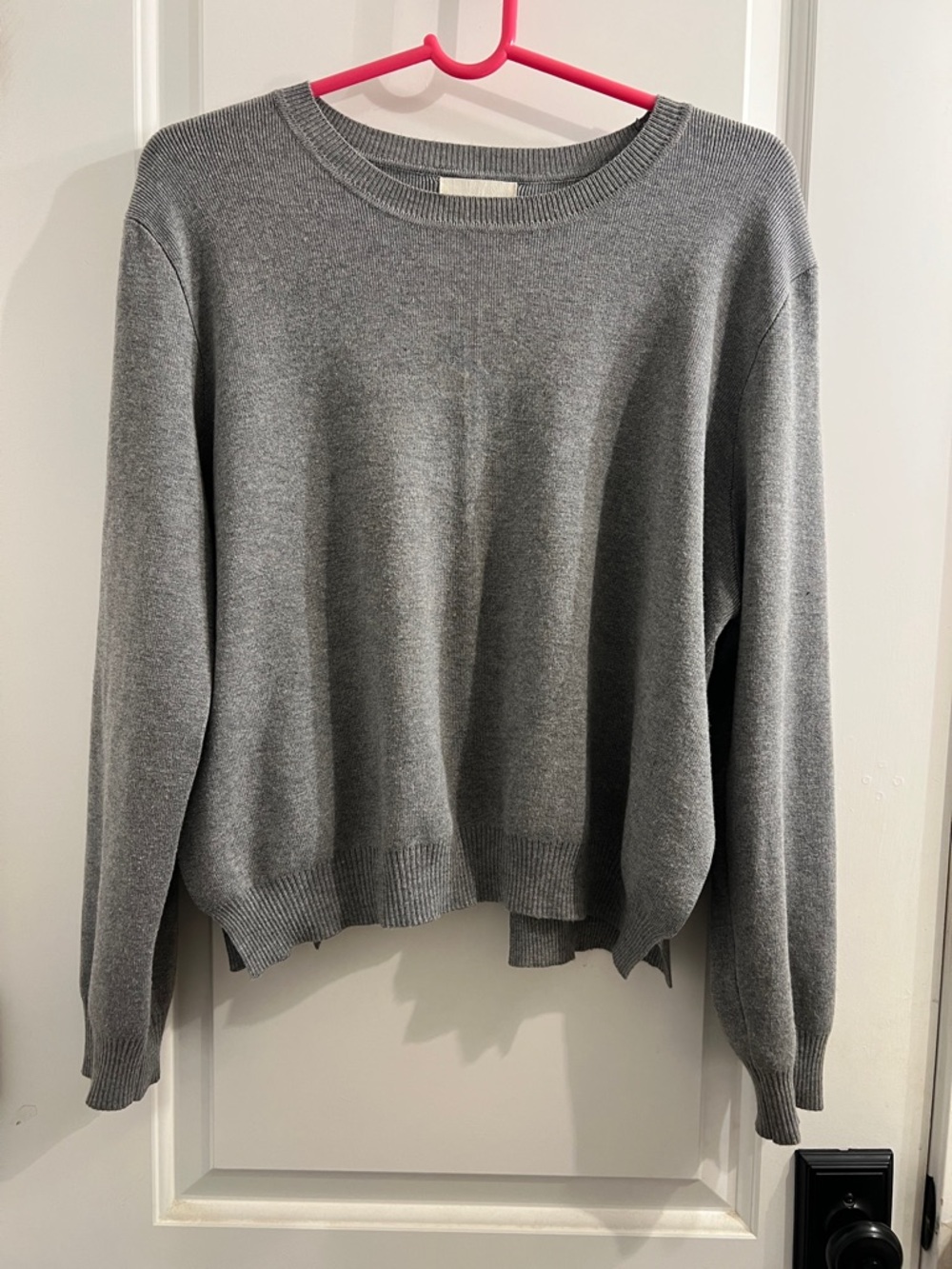 MELLODAY Gray Crewneck Pullover Sweater with split back opening